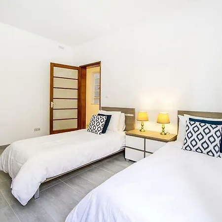 דירה 3 Bedroomed Bright Ta Xbiex