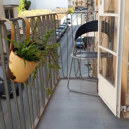 3 Bedroomed Bright דירה Ta Xbiex
