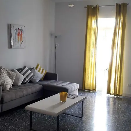 3 Bedroomed Bright *